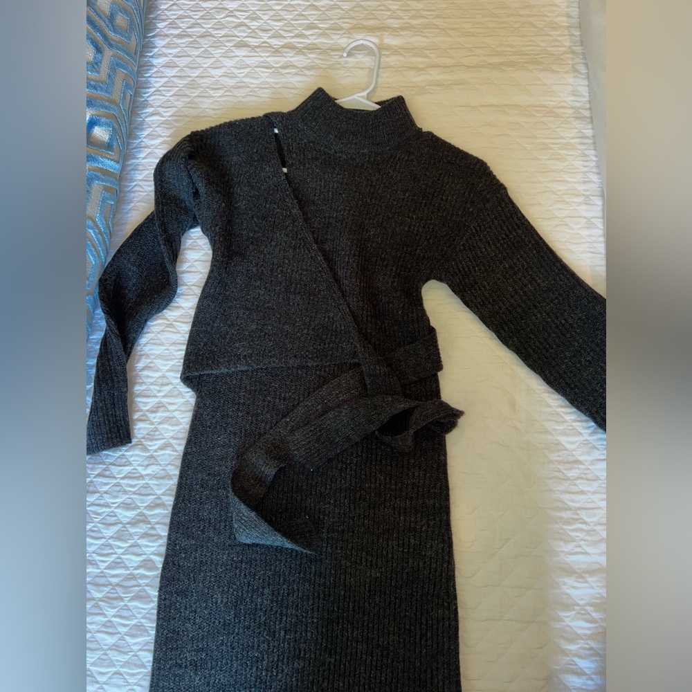 Astr the label midi sweater dress
Size XS - Picture 2 of 3